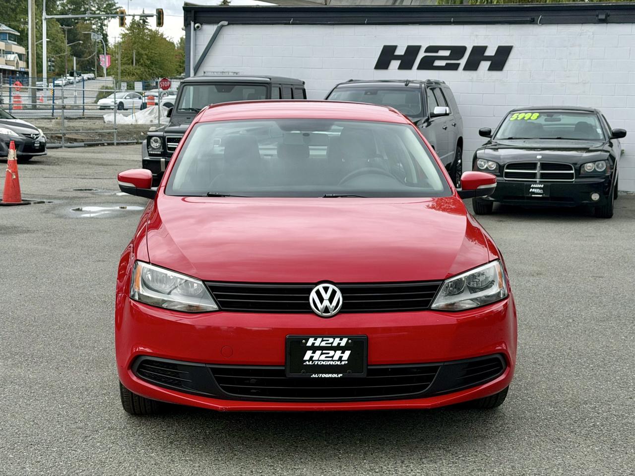2014 Volkswagen Jetta FINANCING AVAILABLE Photo2