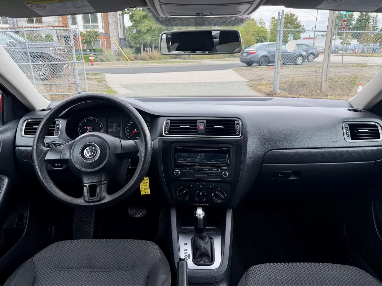 2014 Volkswagen Jetta FINANCING AVAILABLE Photo10