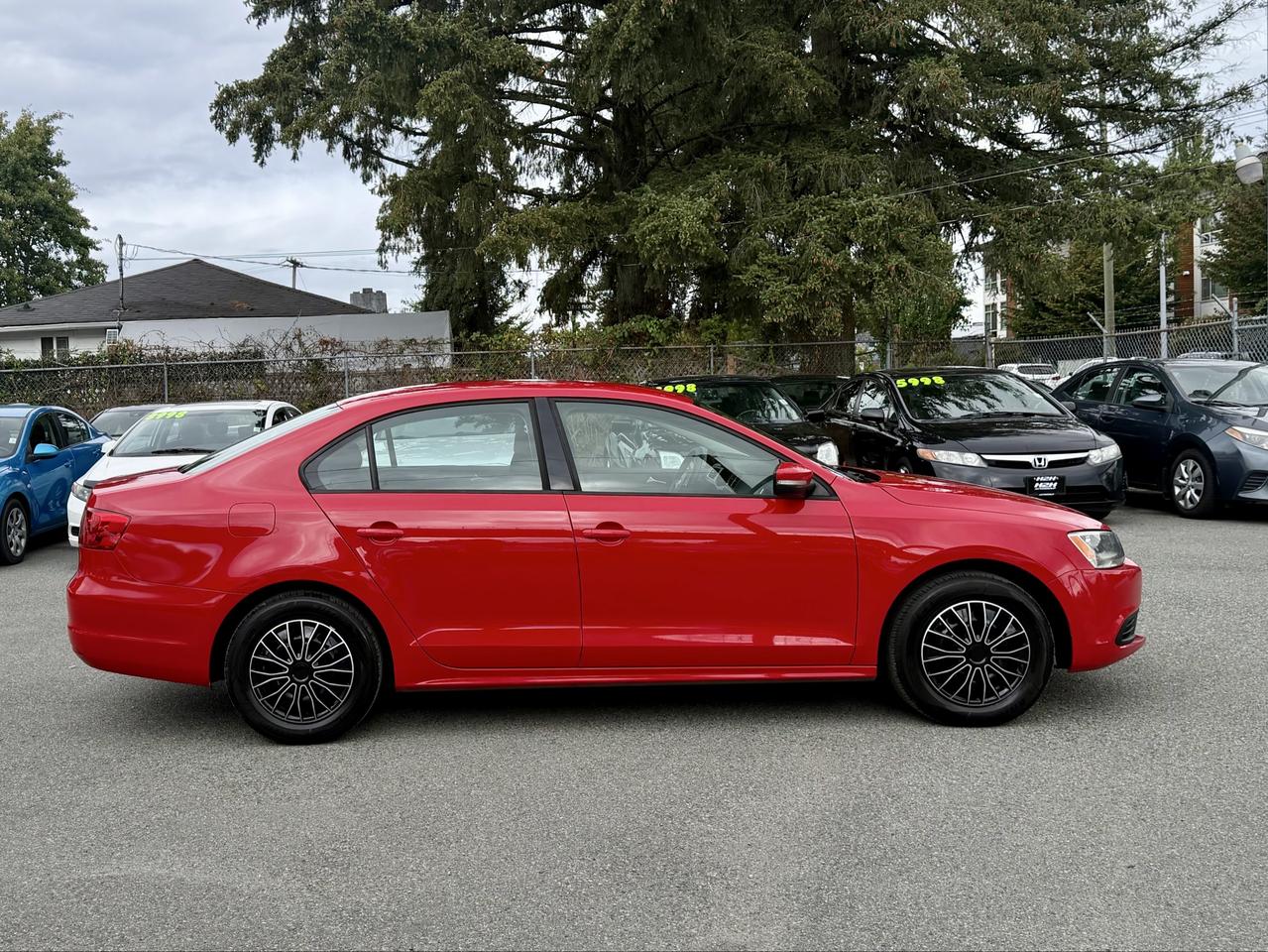 2014 Volkswagen Jetta FINANCING AVAILABLE Photo4
