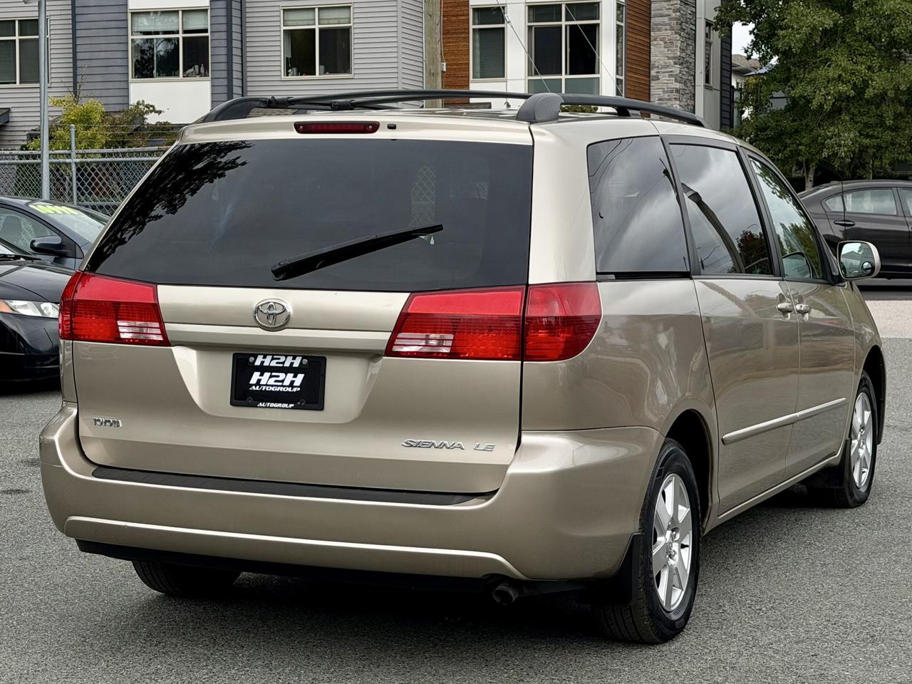 2004 Toyota Sienna FINANCING AVAILABLE Photo5