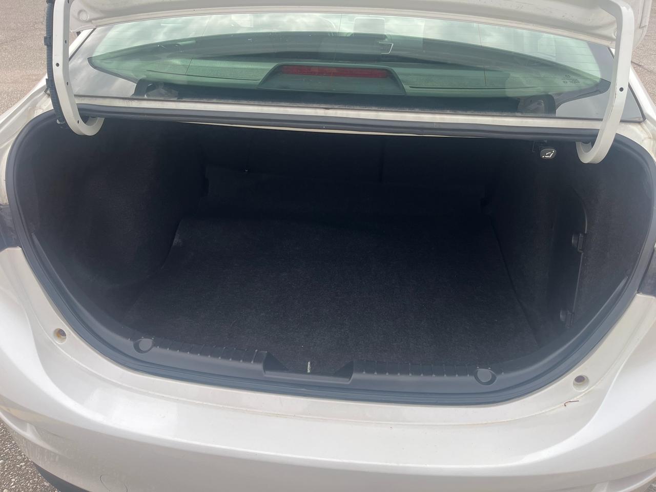 2015 Mazda MAZDA3 4dr Sdn Auto GS Photo