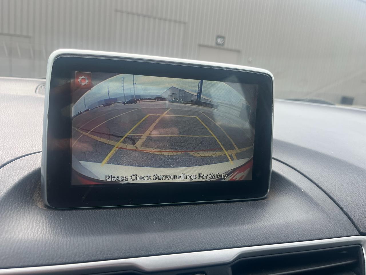 2015 Mazda MAZDA3 4dr Sdn Auto GS Photo