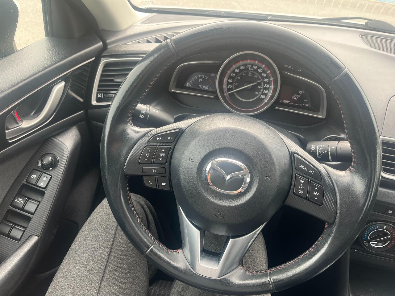 2015 Mazda MAZDA3 4dr Sdn Auto GS Photo