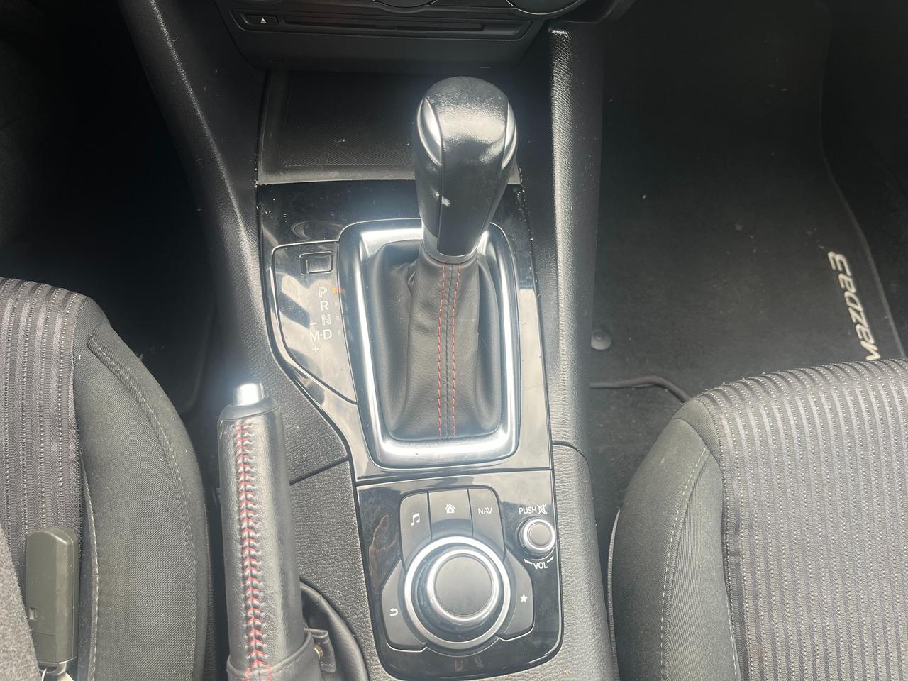 2015 Mazda MAZDA3 4dr Sdn Auto GS Photo