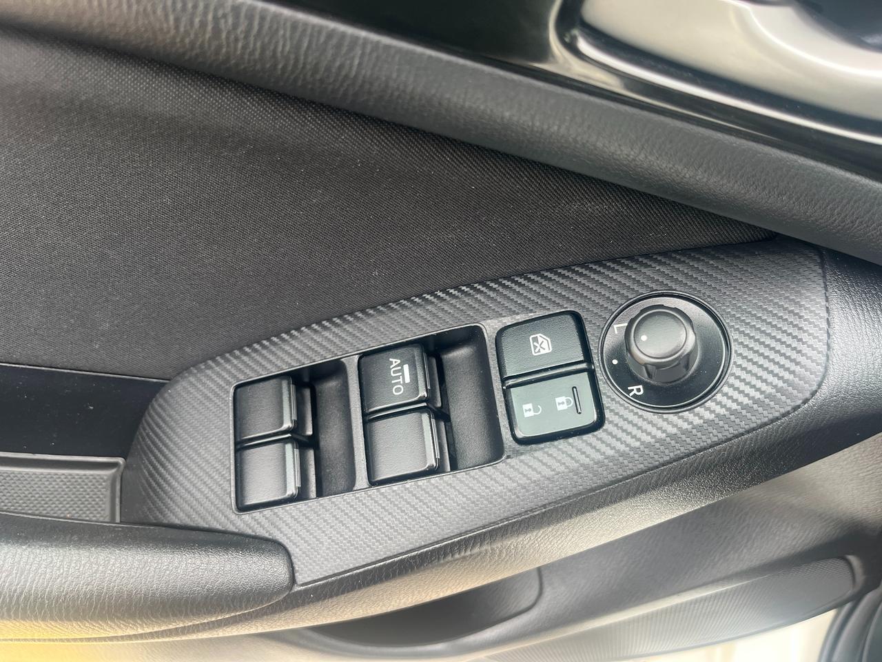 2015 Mazda MAZDA3 4dr Sdn Auto GS Photo