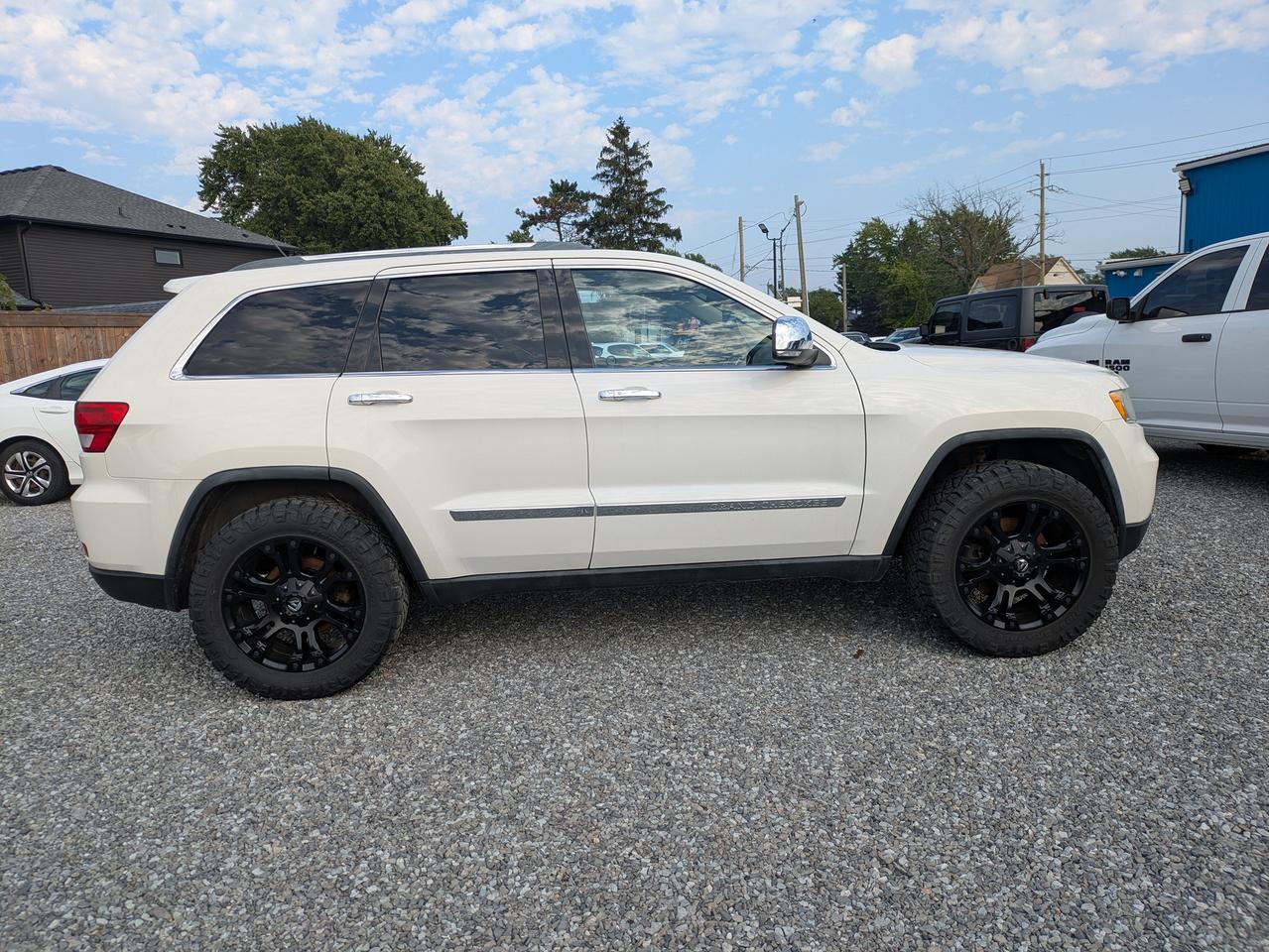 2011 Jeep Grand Cherokee 4WD 4Dr Limited Photo