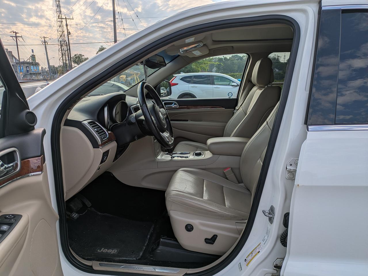 2011 Jeep Grand Cherokee 4WD 4Dr Limited Photo