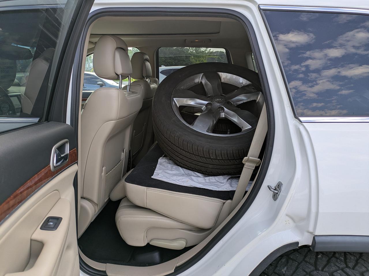 2011 Jeep Grand Cherokee 4WD 4Dr Limited Photo