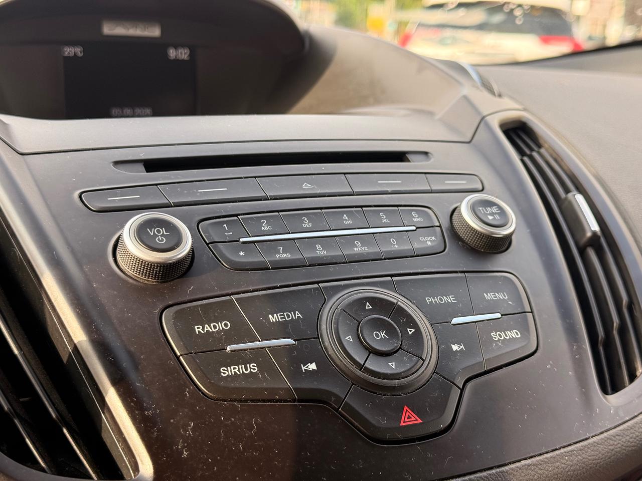 2017 Ford Escape SE Photo