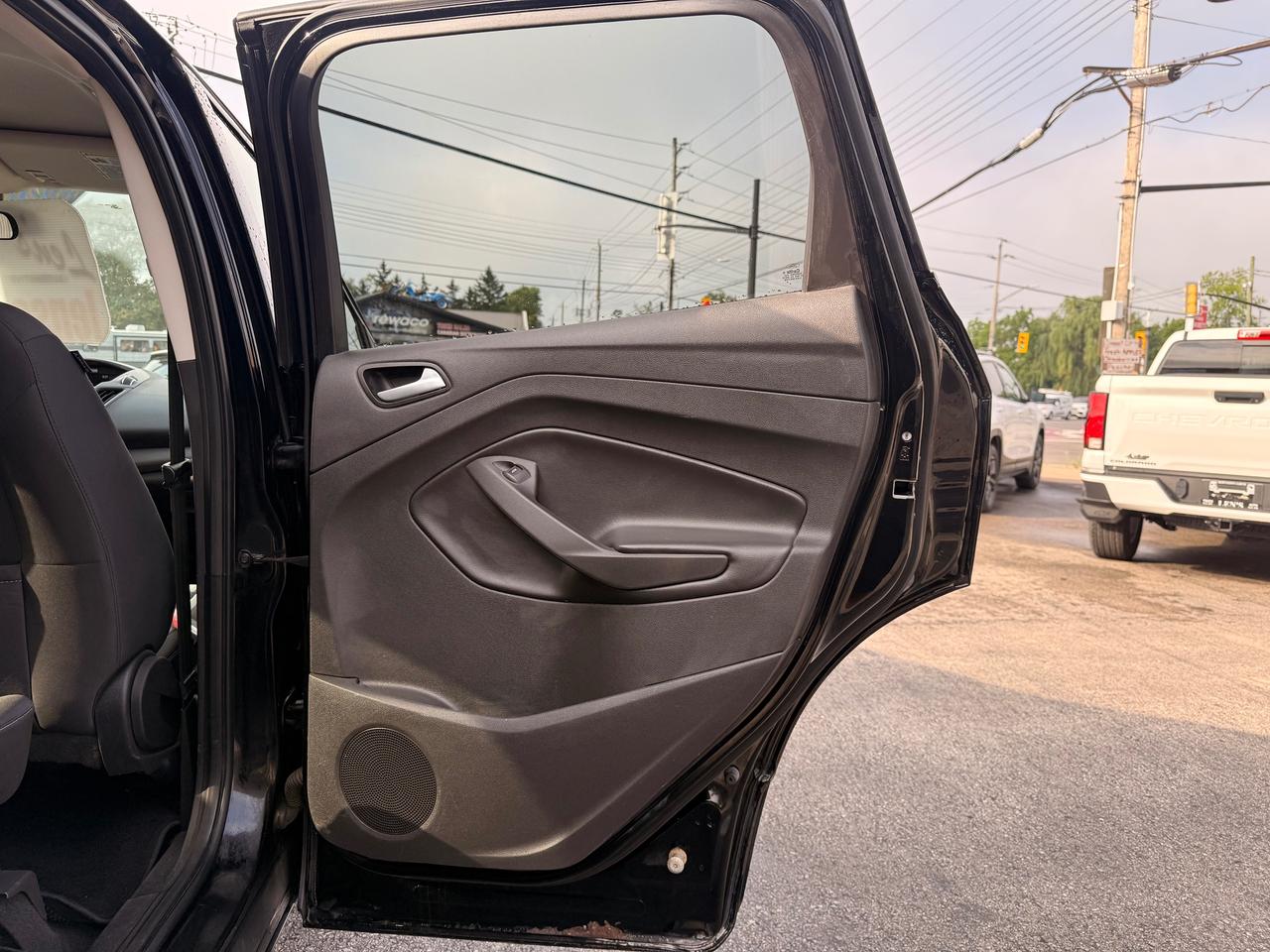 2017 Ford Escape SE Photo