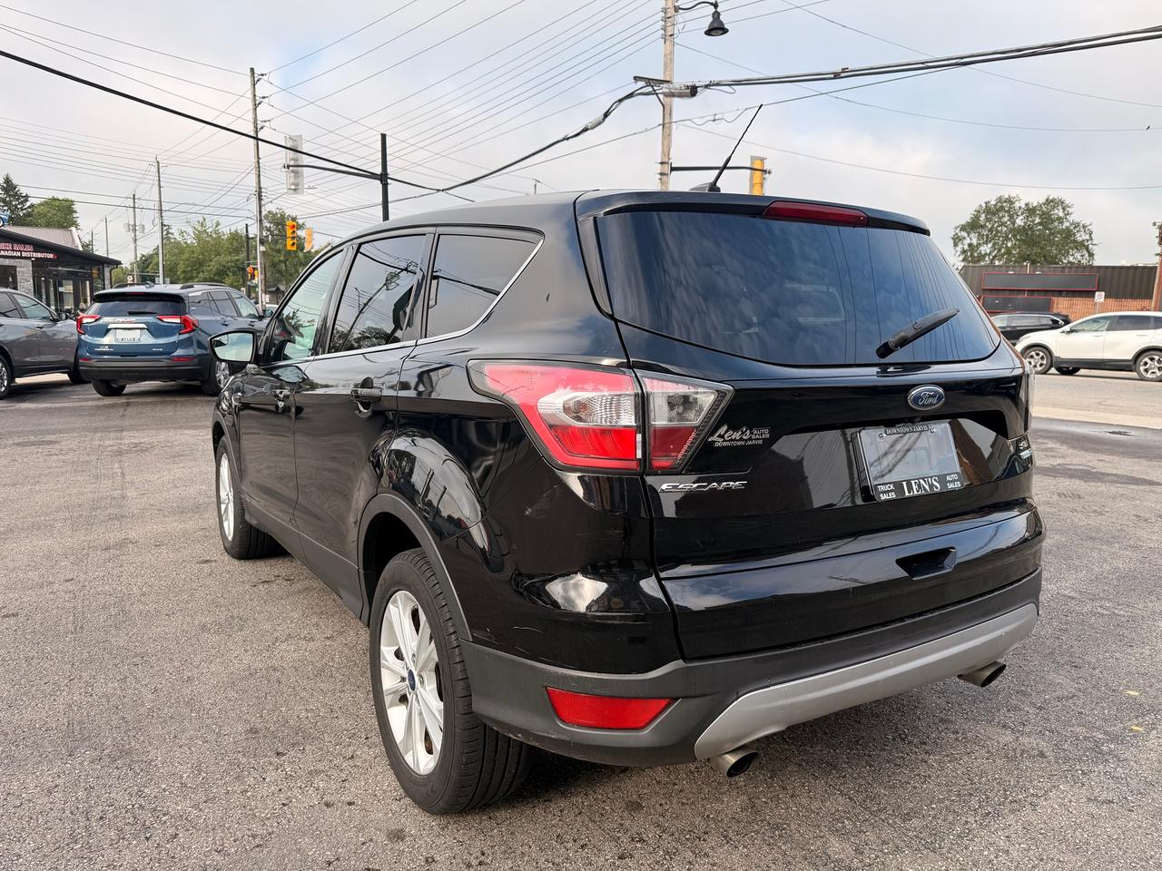 2017 Ford Escape SE Photo