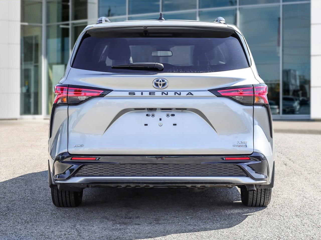2024 Toyota Sienna XSE 7-Passenger HEATED LEATHER SEATS-HEATED STEERING WHEEL-SUNROOF- Photo