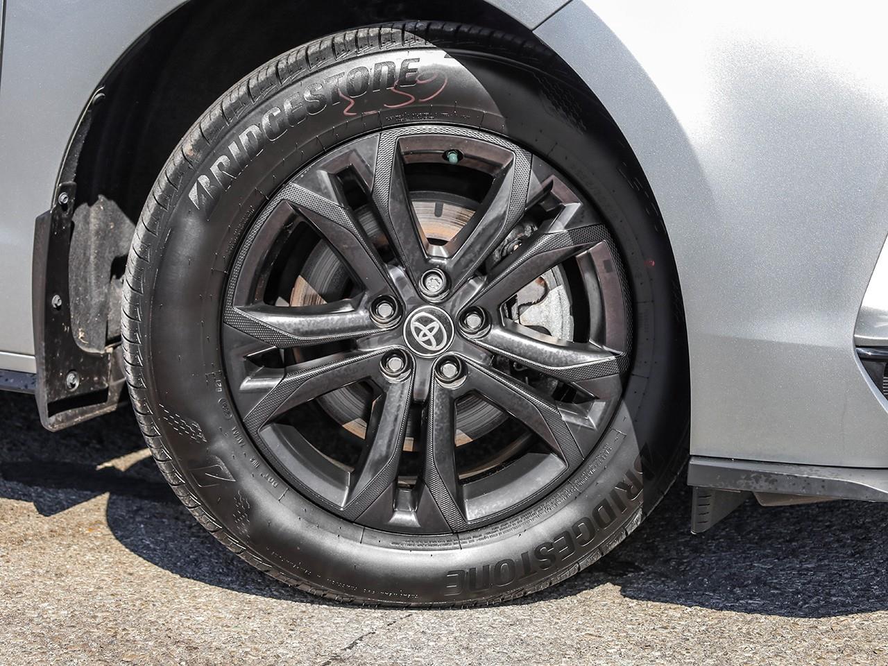 2024 Toyota Sienna XSE 7-Passenger HEATED LEATHER SEATS-HEATED STEERING WHEEL-SUNROOF- Photo