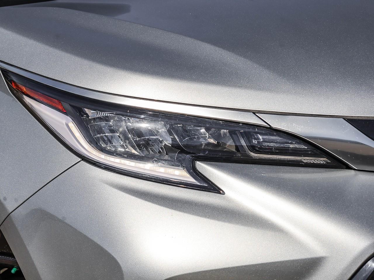 2024 Toyota Sienna XSE 7-Passenger HEATED LEATHER SEATS-HEATED STEERING WHEEL-SUNROOF- Photo