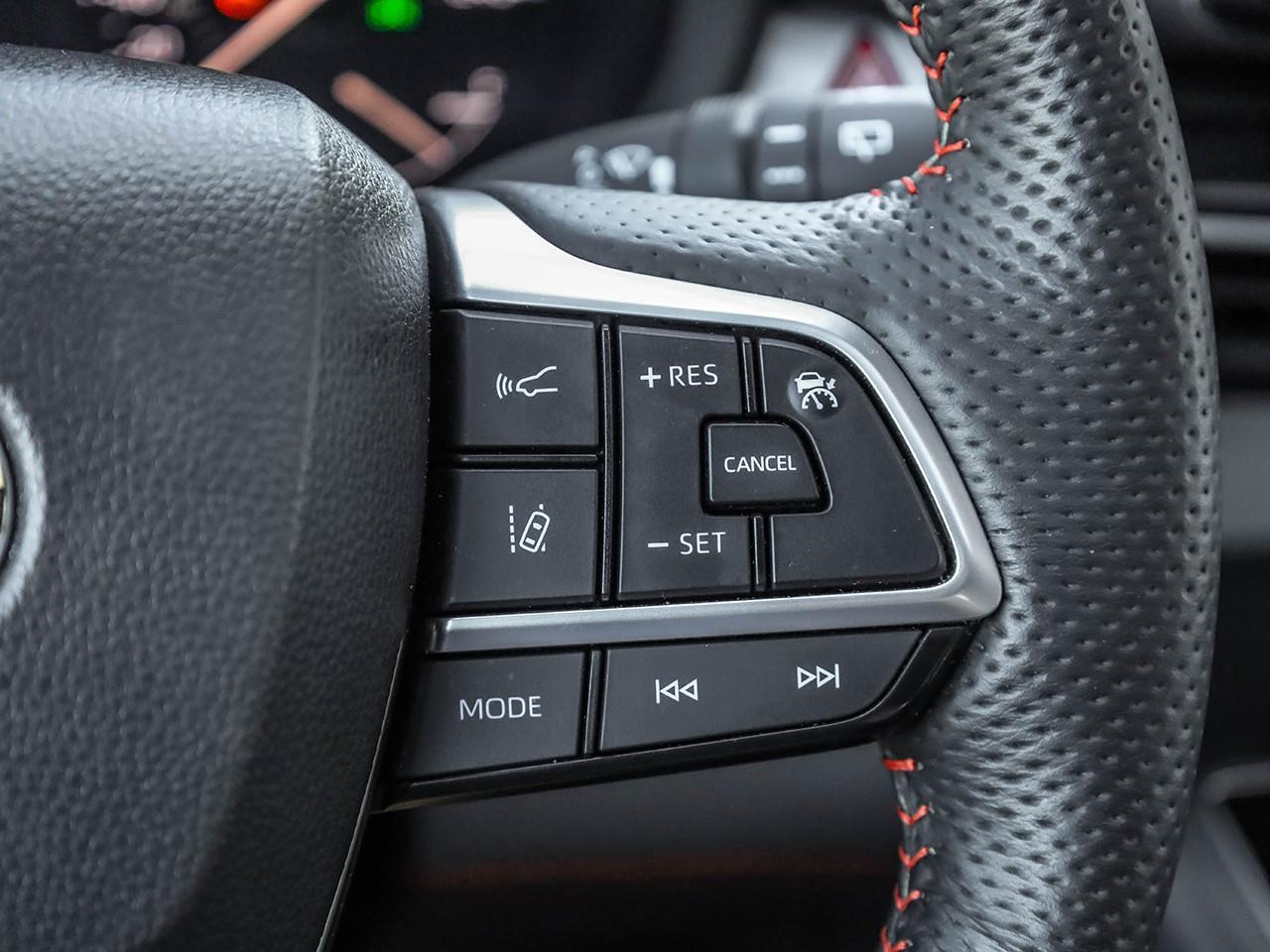 2024 Toyota Sienna XSE 7-Passenger HEATED LEATHER SEATS-HEATED STEERING WHEEL-SUNROOF- Photo