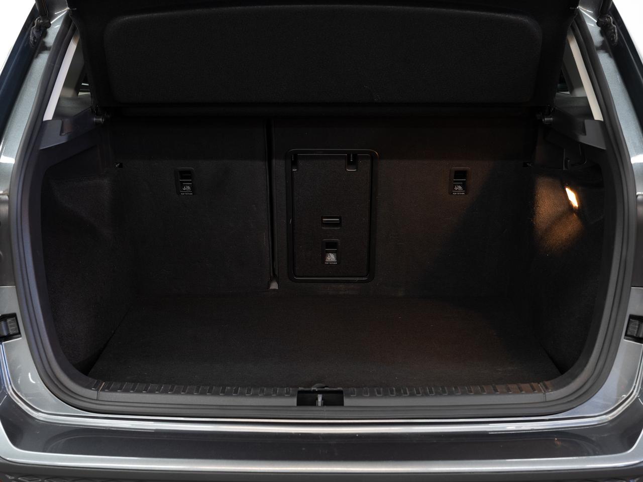2023 Volkswagen Taos COMFORTLINE AWD | Leather | Panoroof | CarPlay Photo
