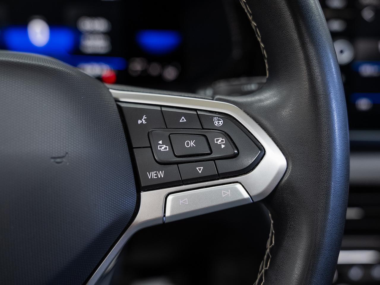2023 Volkswagen Taos COMFORTLINE AWD | Leather | Panoroof | CarPlay