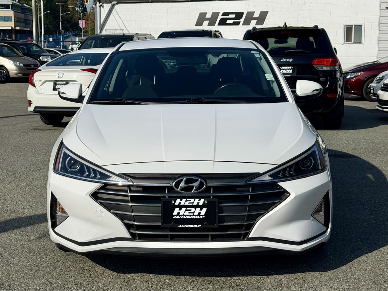 2020 Hyundai Elantra FINANCING AVAILABLE Photo3