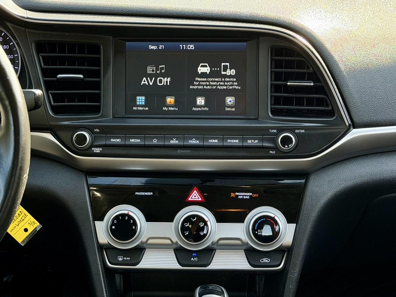2020 Hyundai Elantra FINANCING AVAILABLE Photo14