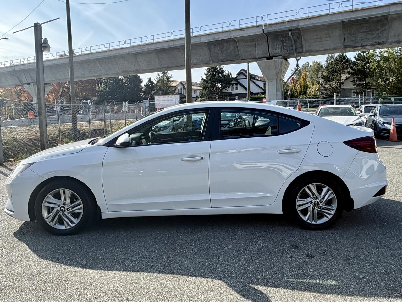 2020 Hyundai Elantra FINANCING AVAILABLE Photo9