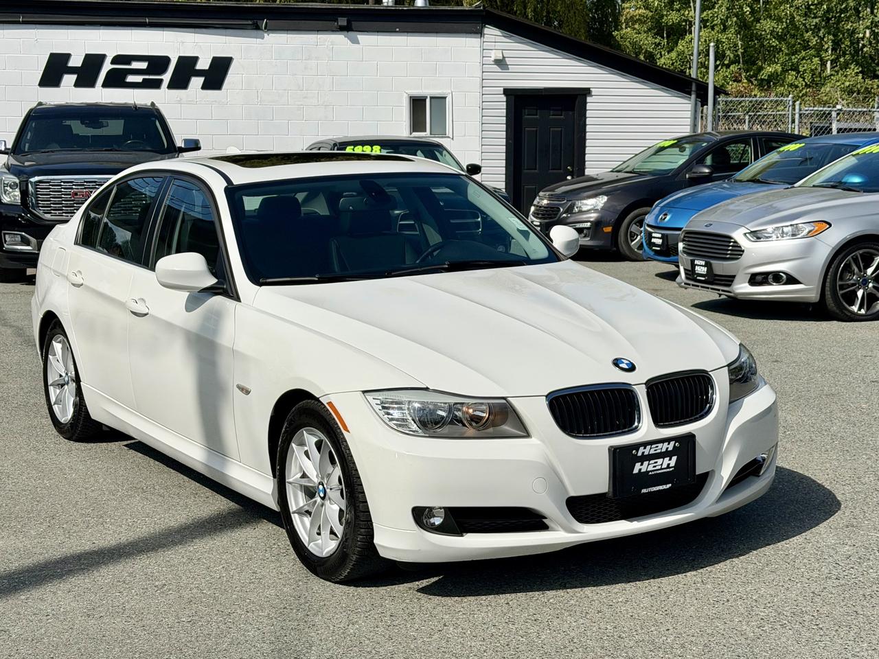 2011 BMW 3 Series FINANCING AVAILABLE Photo3