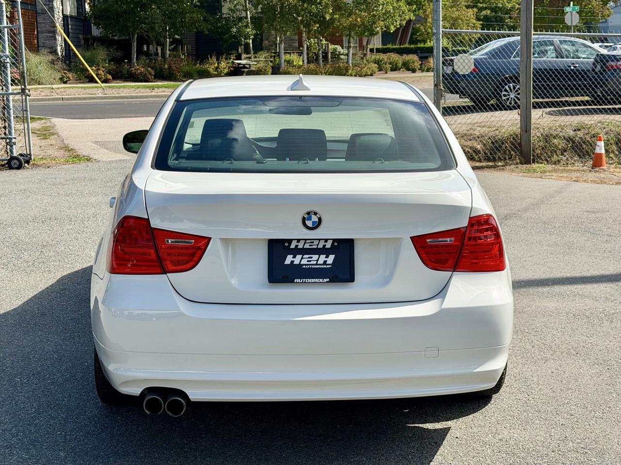 2011 BMW 3 Series FINANCING AVAILABLE Photo6