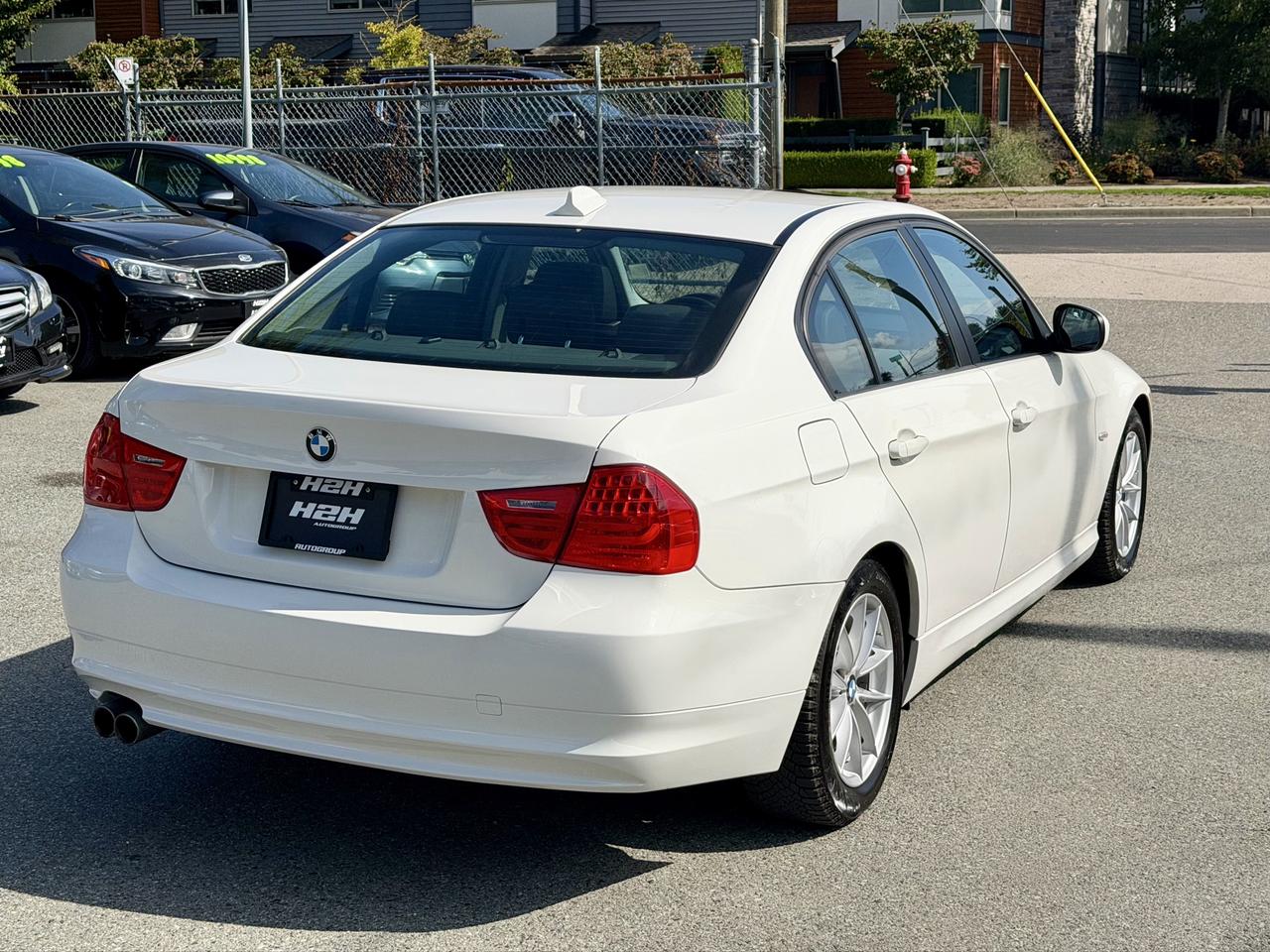 2011 BMW 3 Series FINANCING AVAILABLE Photo5