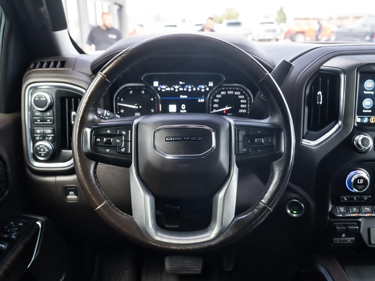 2023 GMC Sierra 3500 4WD Crew Cab Denali Dually Photo31