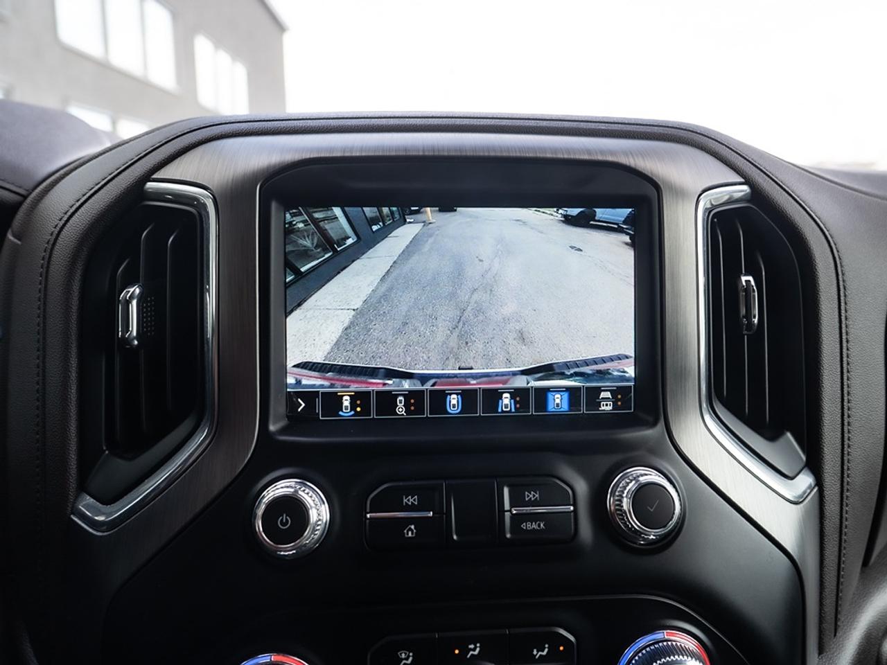 2023 GMC Sierra 3500 4WD Crew Cab Denali Dually Photo14
