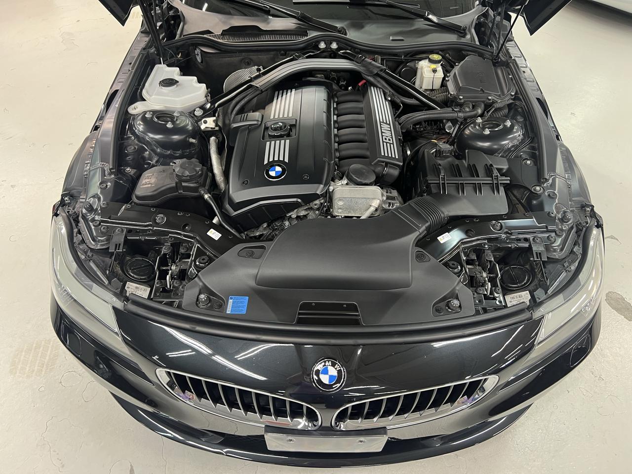 2011 BMW Z4 2dr Roadster sDrive30i Photo