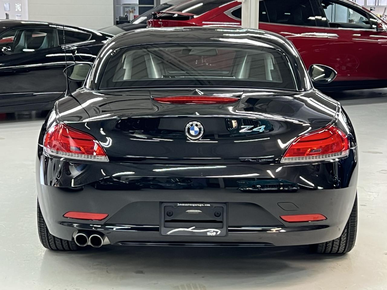 2011 BMW Z4 2dr Roadster sDrive30i Photo