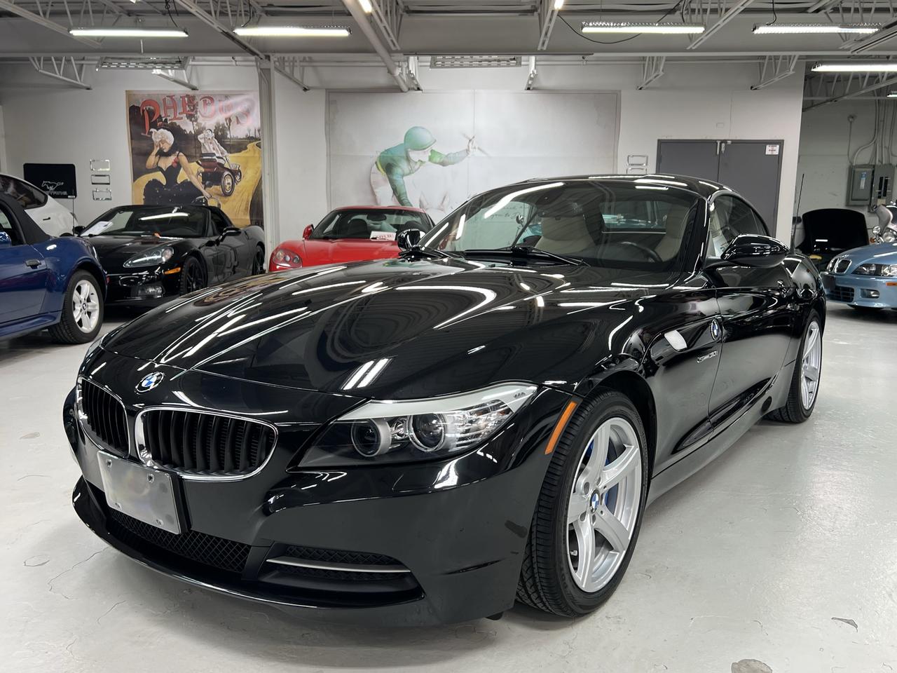 2011 BMW Z4 2dr Roadster sDrive30i Photo