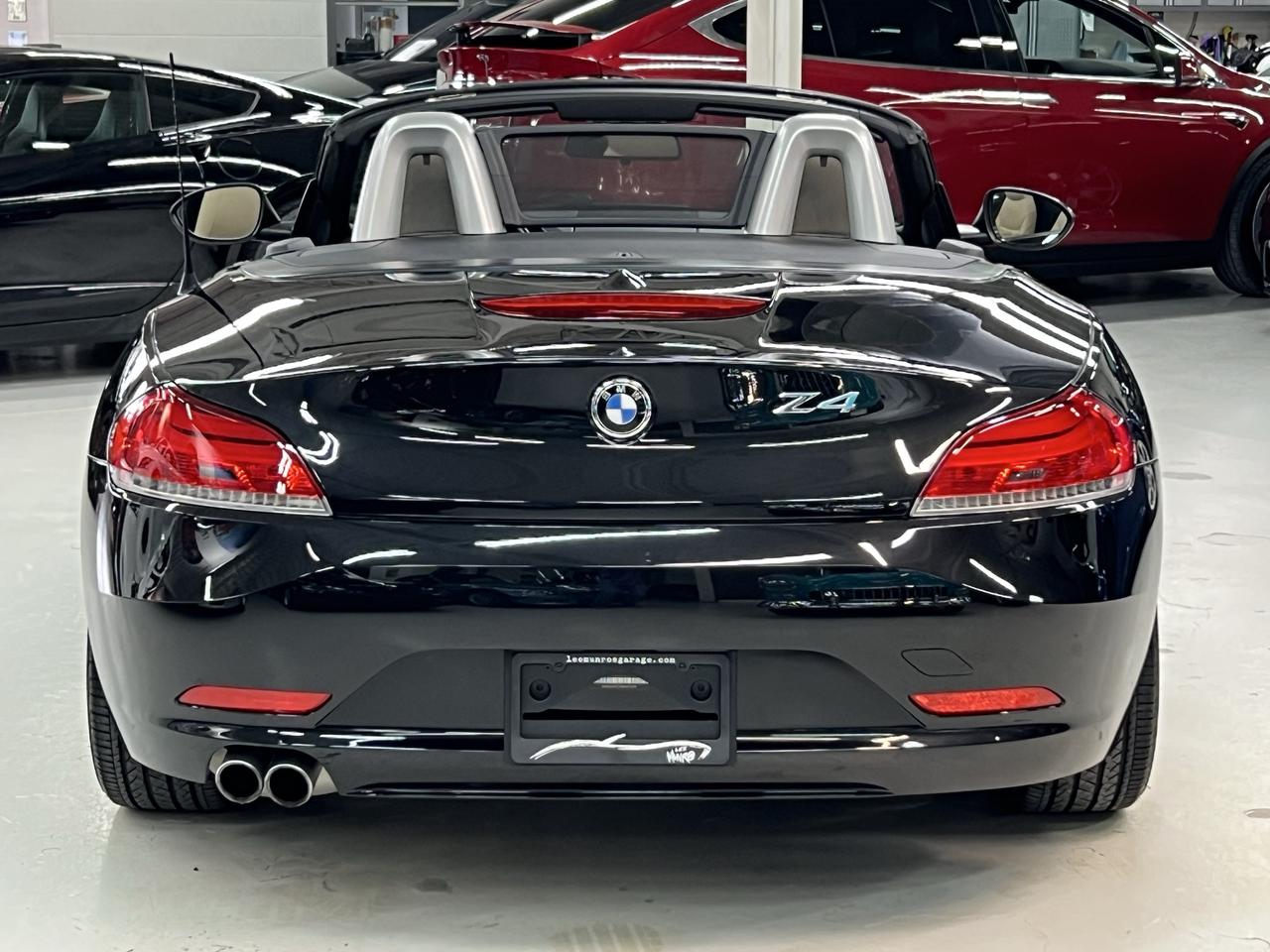 2011 BMW Z4 2dr Roadster sDrive30i Photo