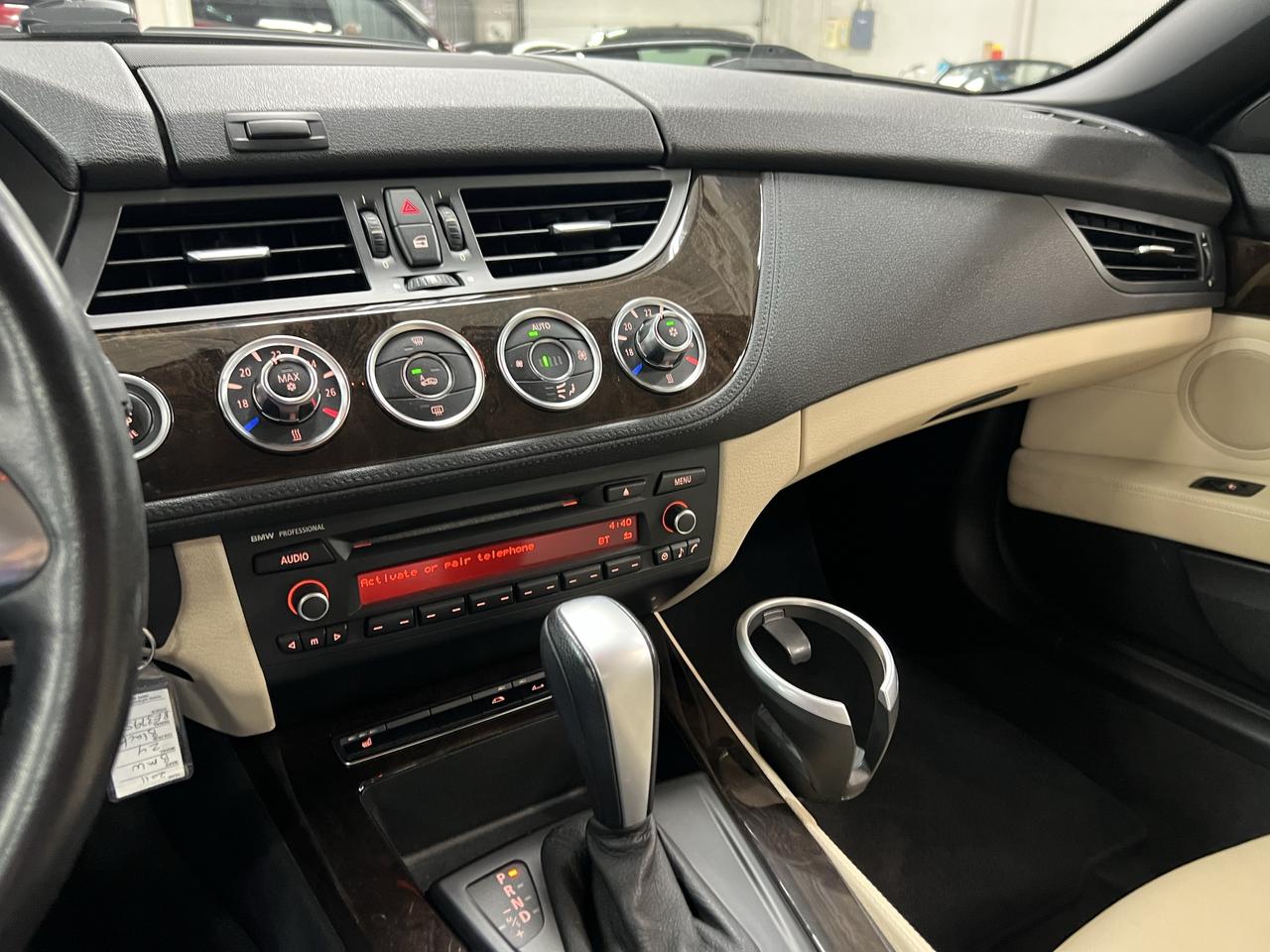 2011 BMW Z4 2dr Roadster sDrive30i Photo