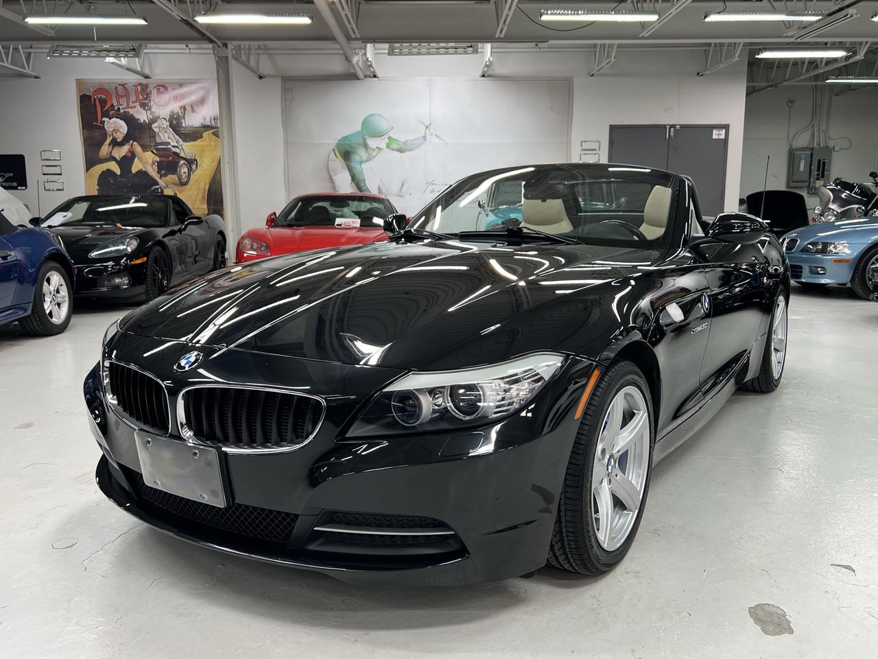 2011 BMW Z4 2dr Roadster sDrive30i Photo