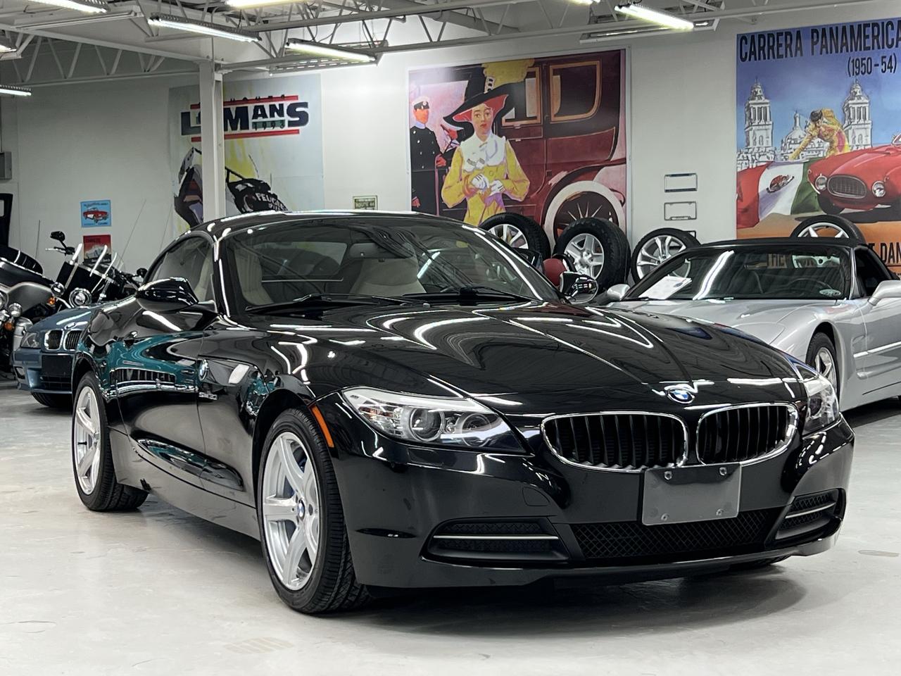 2011 BMW Z4 2dr Roadster sDrive30i Photo