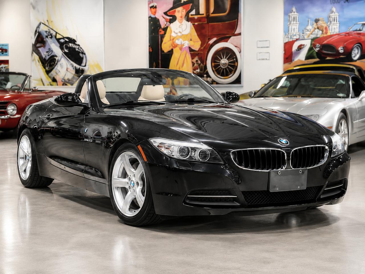 2011 BMW Z4 2dr Roadster sDrive30i Photo