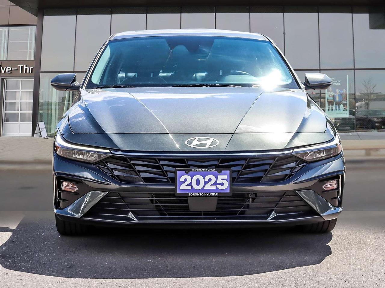 2025 Hyundai Elantra Luxury Photo
