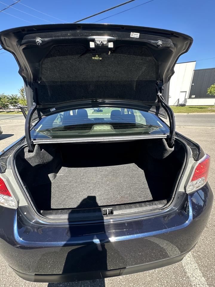 2016 Subaru Impreza 2.0i Premium Photo