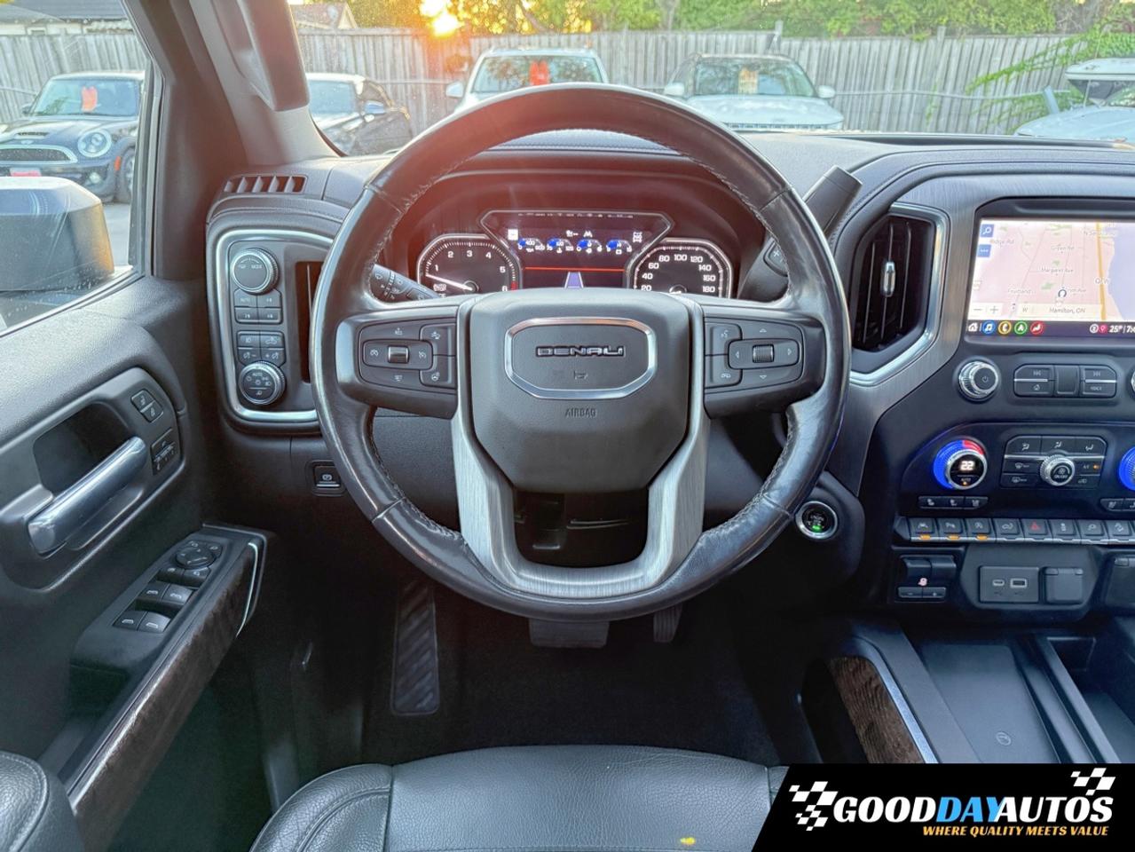 2021 GMC Sierra 1500 Denali ULTIMATE PKG CLEAN CARFAX DEALER SERVICED Photo