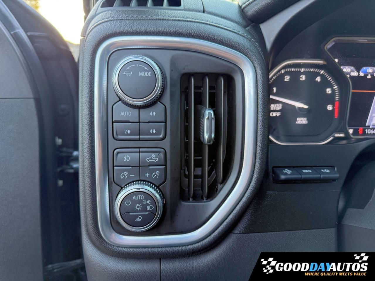 2021 GMC Sierra 1500 Denali ULTIMATE PKG CLEAN CARFAX DEALER SERVICED Photo