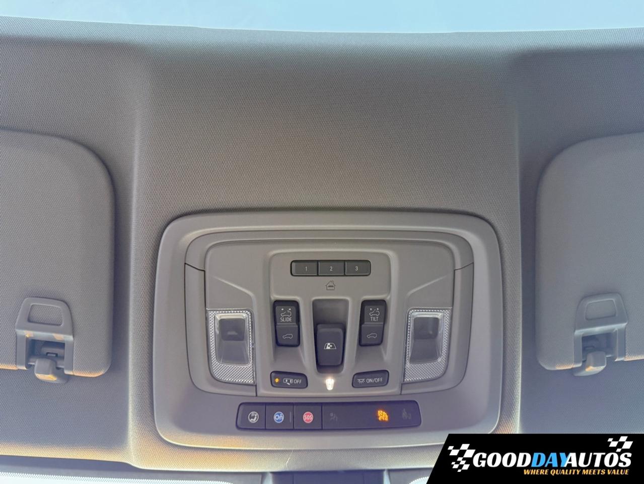 2021 GMC Sierra 1500 Denali ULTIMATE PKG CLEAN CARFAX DEALER SERVICED Photo
