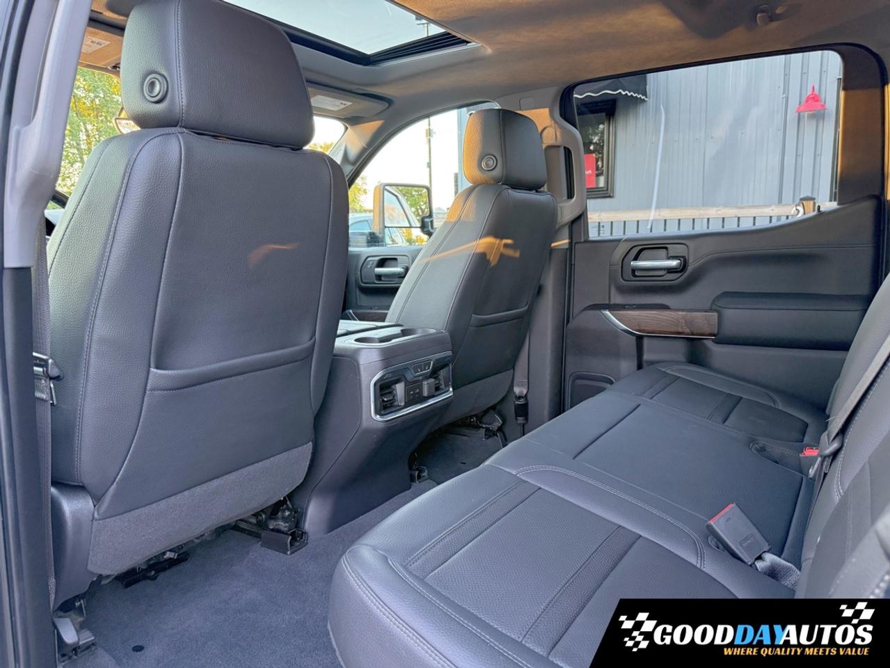 2021 GMC Sierra 1500 Denali ULTIMATE PKG CLEAN CARFAX DEALER SERVICED Photo