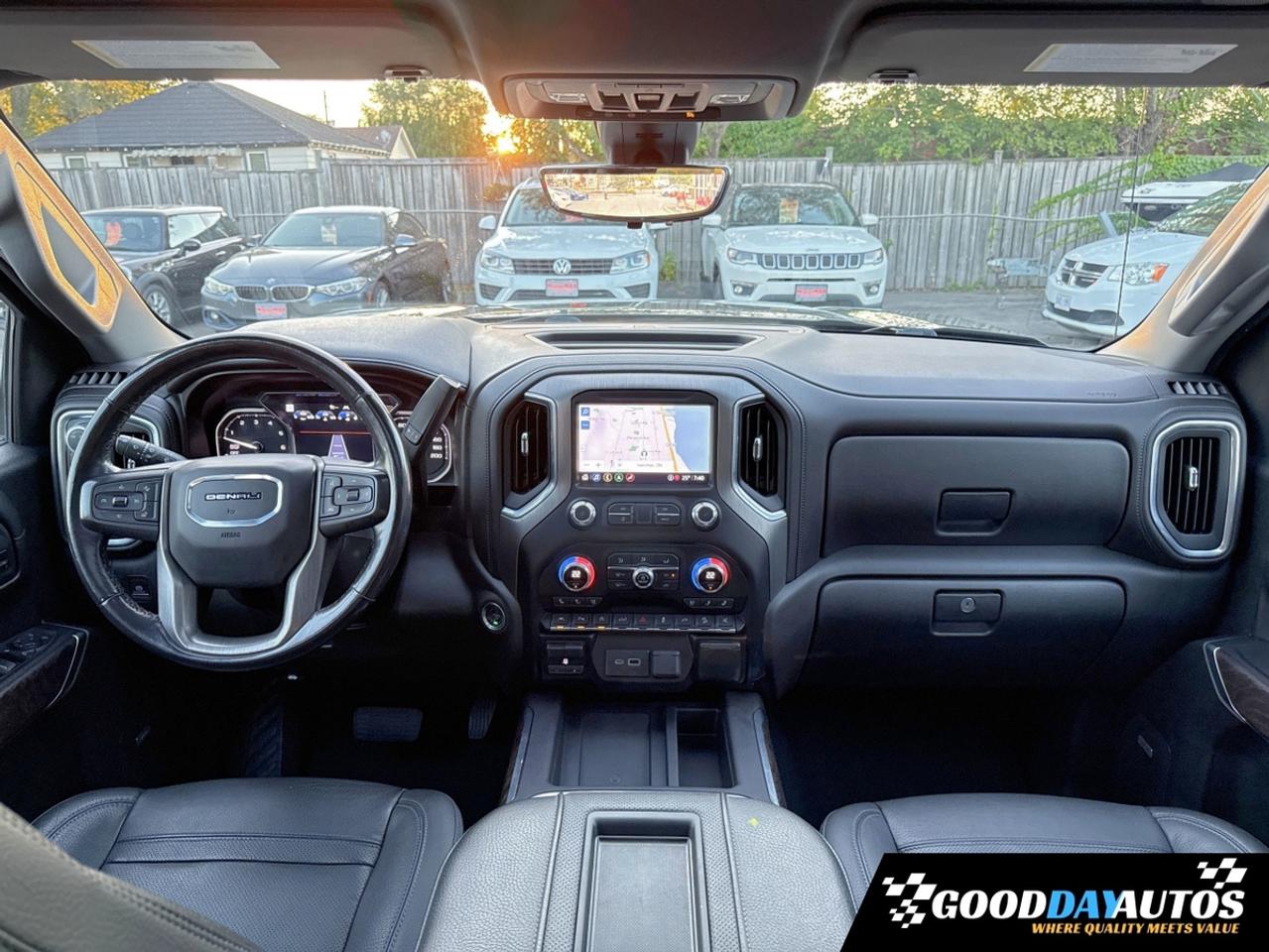 2021 GMC Sierra 1500 Denali ULTIMATE PKG CLEAN CARFAX DEALER SERVICED Photo