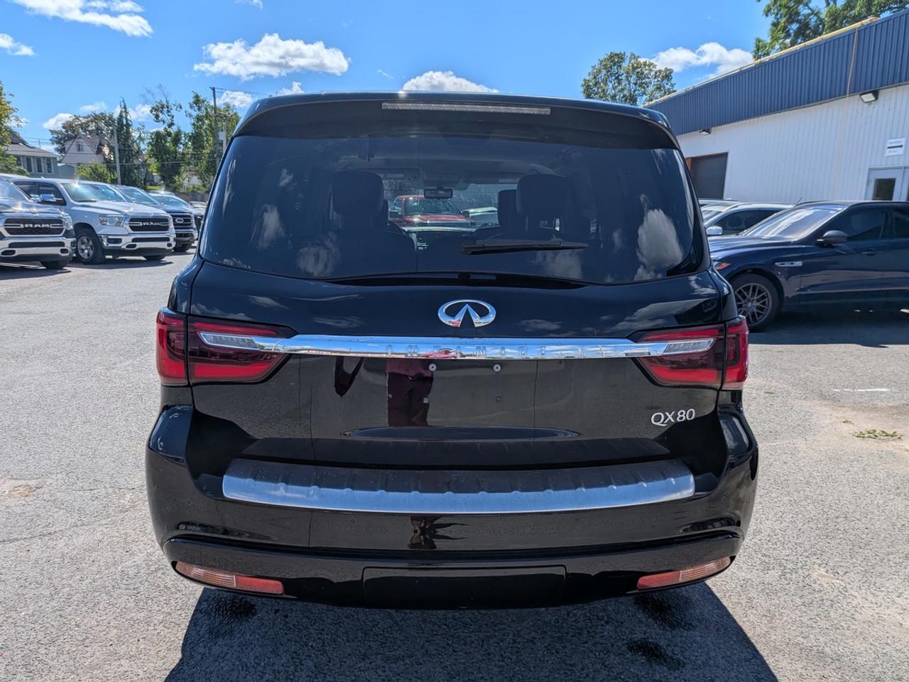 2019 Infiniti QX80 LUXE Photo