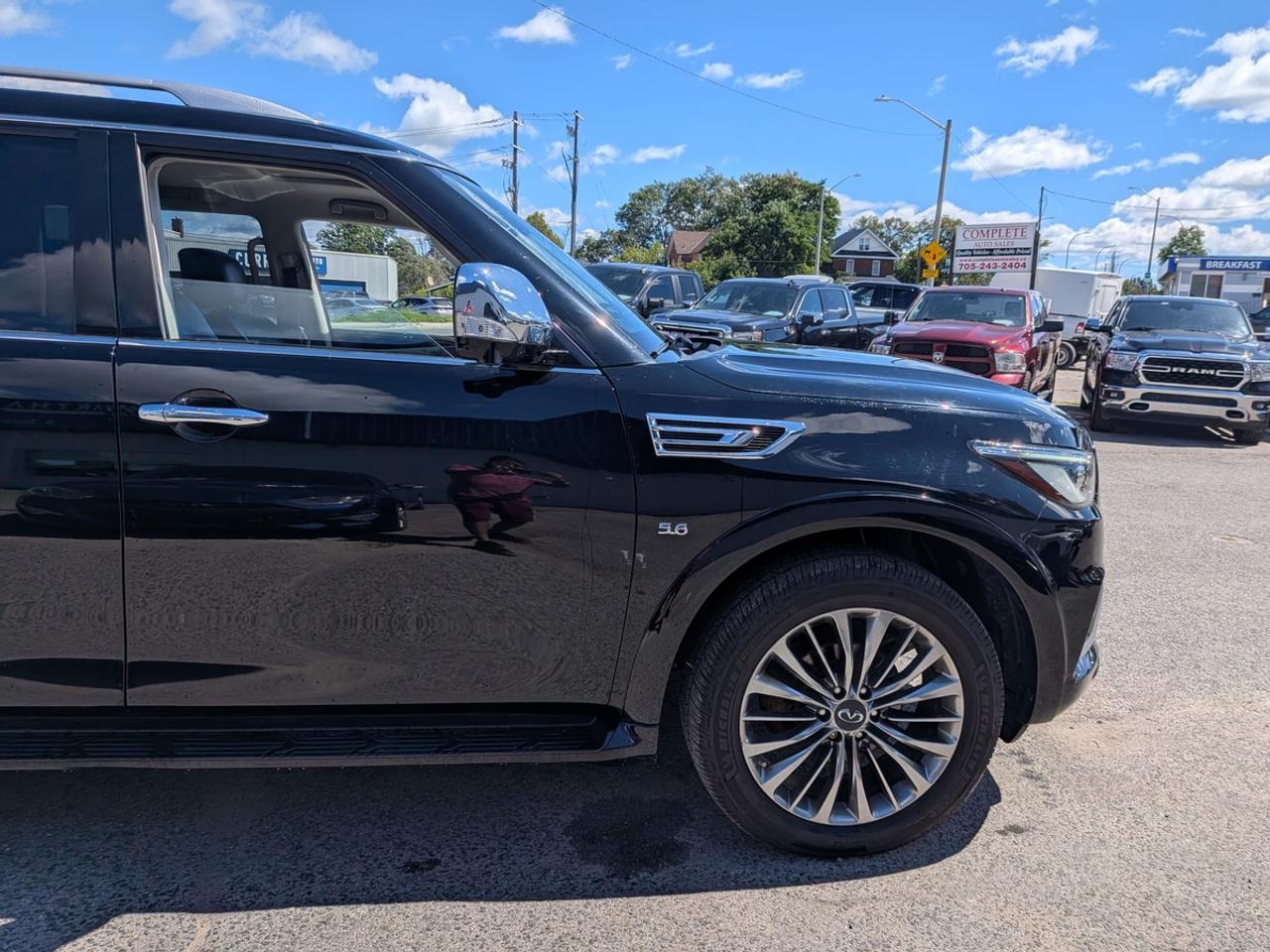 2019 Infiniti QX80 LUXE Photo