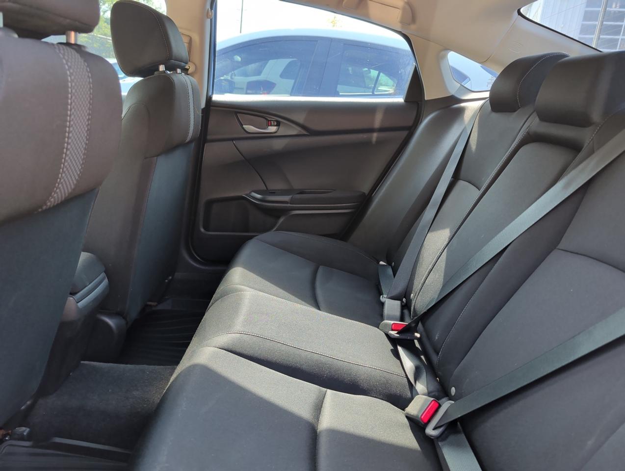 2018 Honda Civic SE Photo