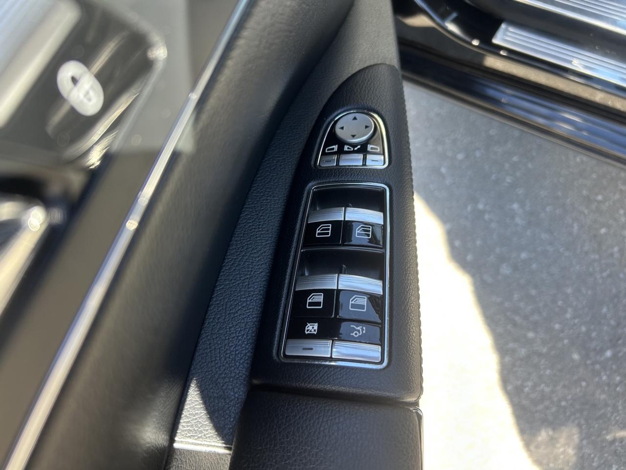 2012 Mercedes-Benz S-Class S 350 Bluetec Photo