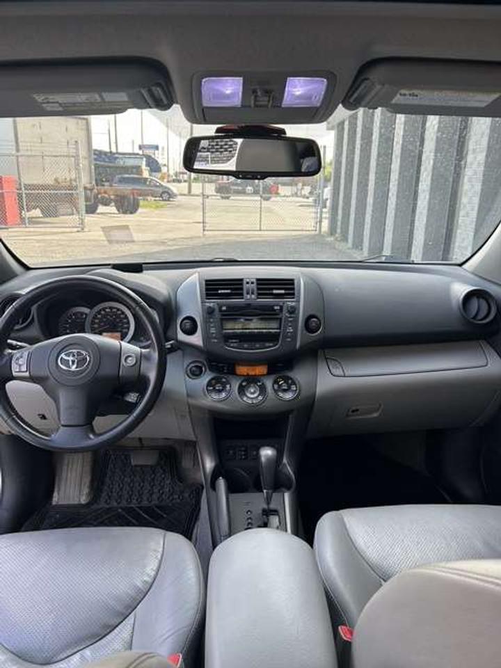 2010 Toyota RAV4 Limited   4X4   4 CYCLINDER   SUNROOF   LEATHER Photo