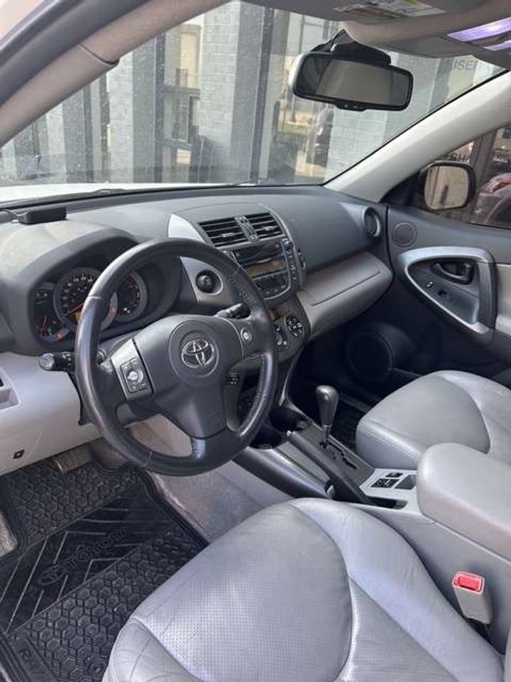 2010 Toyota RAV4 Limited   4X4   4 CYCLINDER   SUNROOF   LEATHER Photo